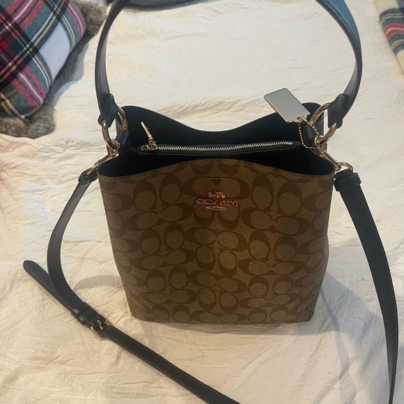 Coach Mollie Bucket Bag With Matching Wallet And Key Fob In Signature Canvas - Picture 5 of 5